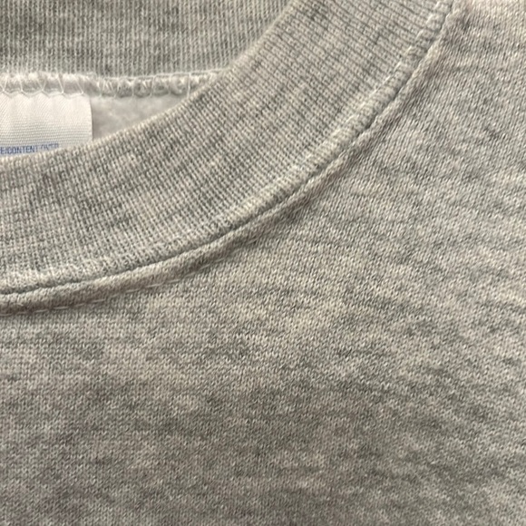 Universal Gray Vintage 90s Crewneck - Picture 3 of 8